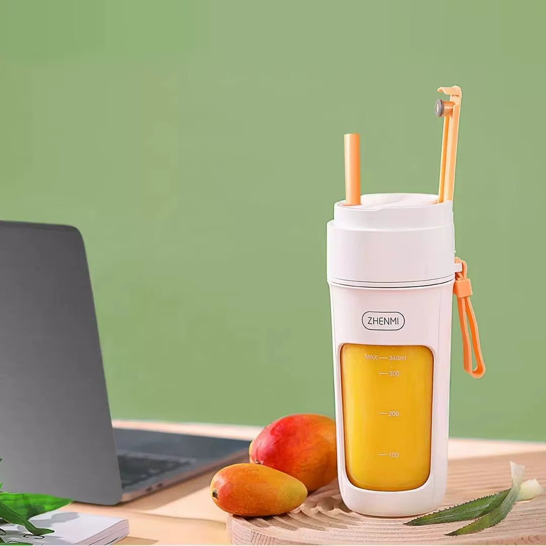 Mini Fresh Juicer Bottle USB Rechargeable Portable Blender with 8 Blades – Food Grade Smoothie & Coffee Grinder